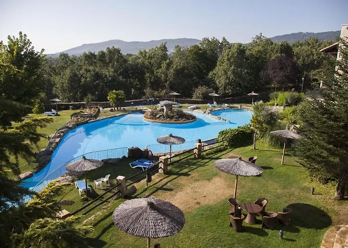 多纳特瑞萨酒店 酒店