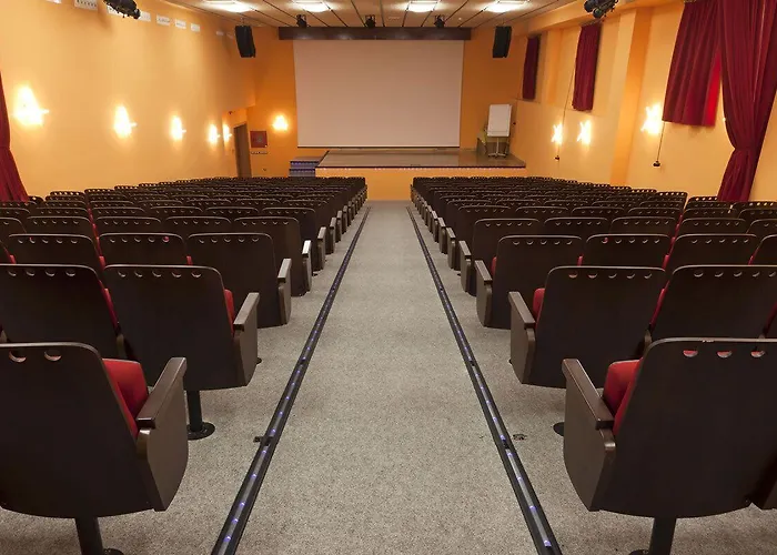 多纳特瑞萨酒店 酒店 4*